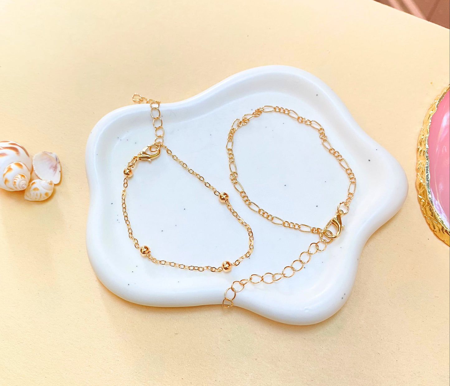 Oval Golden Bracelets Set