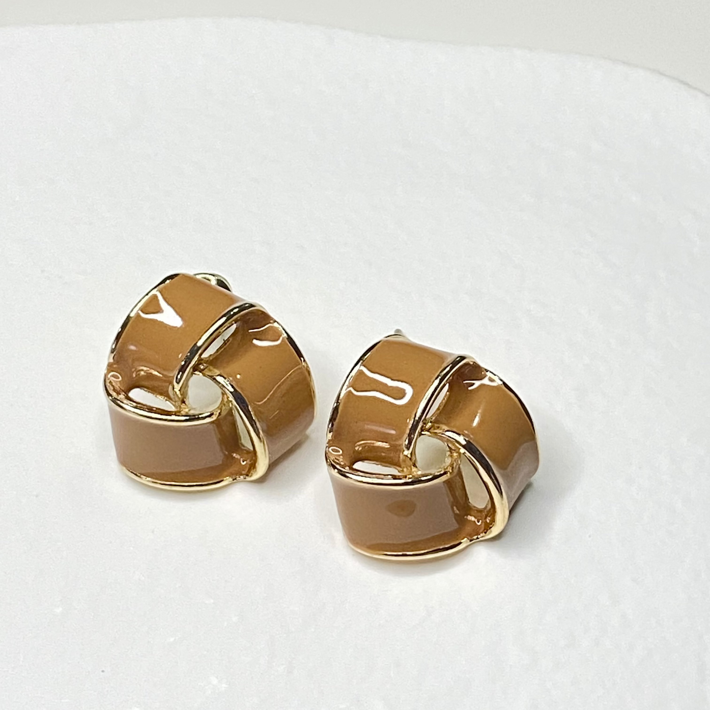 Caramel Crisp Ear-studs