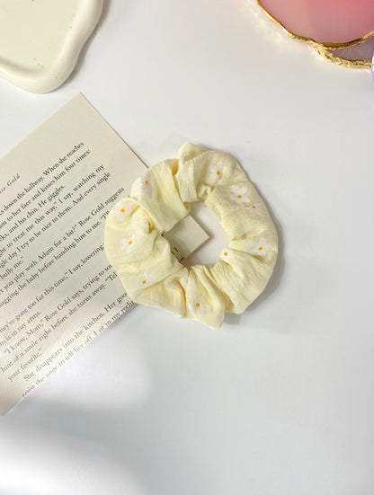 Daisy Cotton Scrunchies