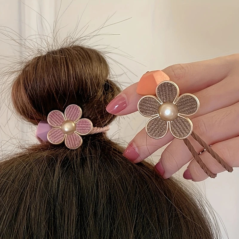 Five Petal Hairtie