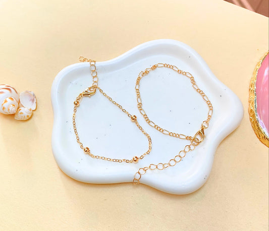 Oval Golden Bracelets Set