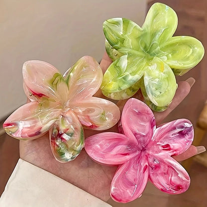 Lily Gradient Claw