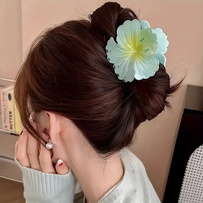 Eggplant Green Flower Claw
