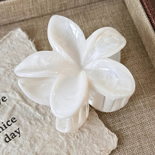 White Lily Hair Claw