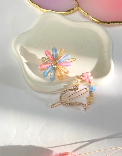 Soft Flower Hairpins
