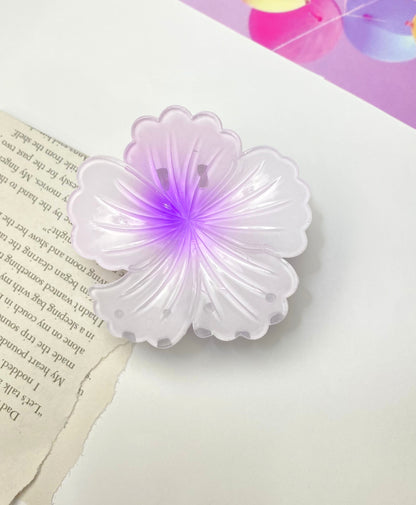Eggplant Purple Flower Claw