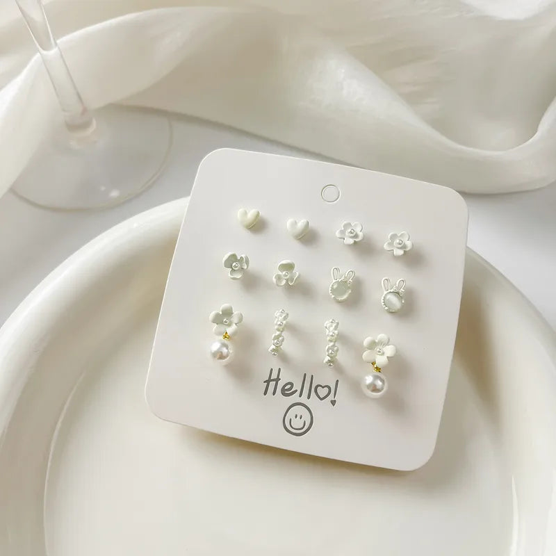 White Flower Ear-studs