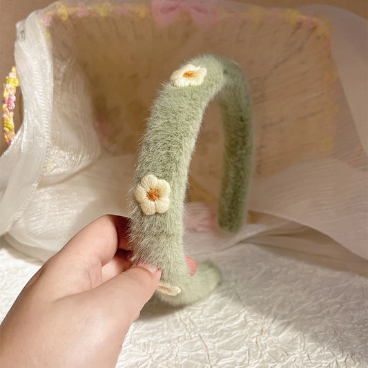 Green Plush Daisy Headbands