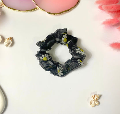 Daisy Mesh Scrunchies