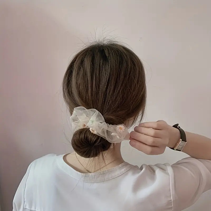 Daisy Mesh Scrunchies