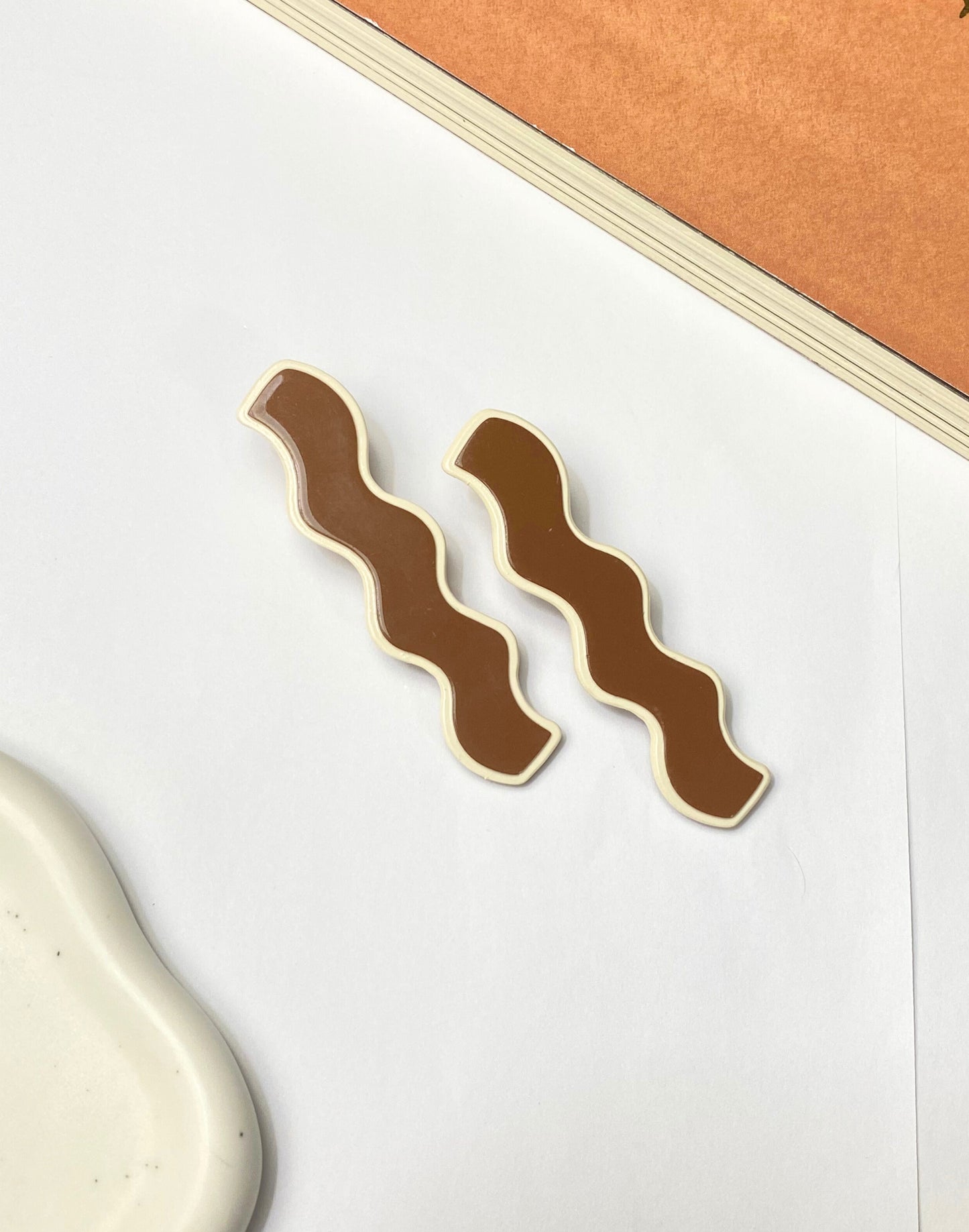 Wave Hairpins