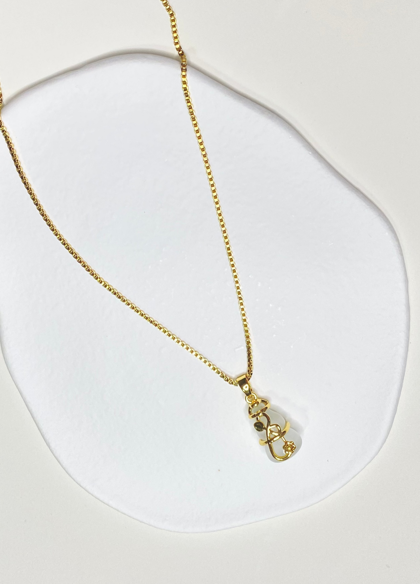 Gold Gourd Leaf Flower Necklace
