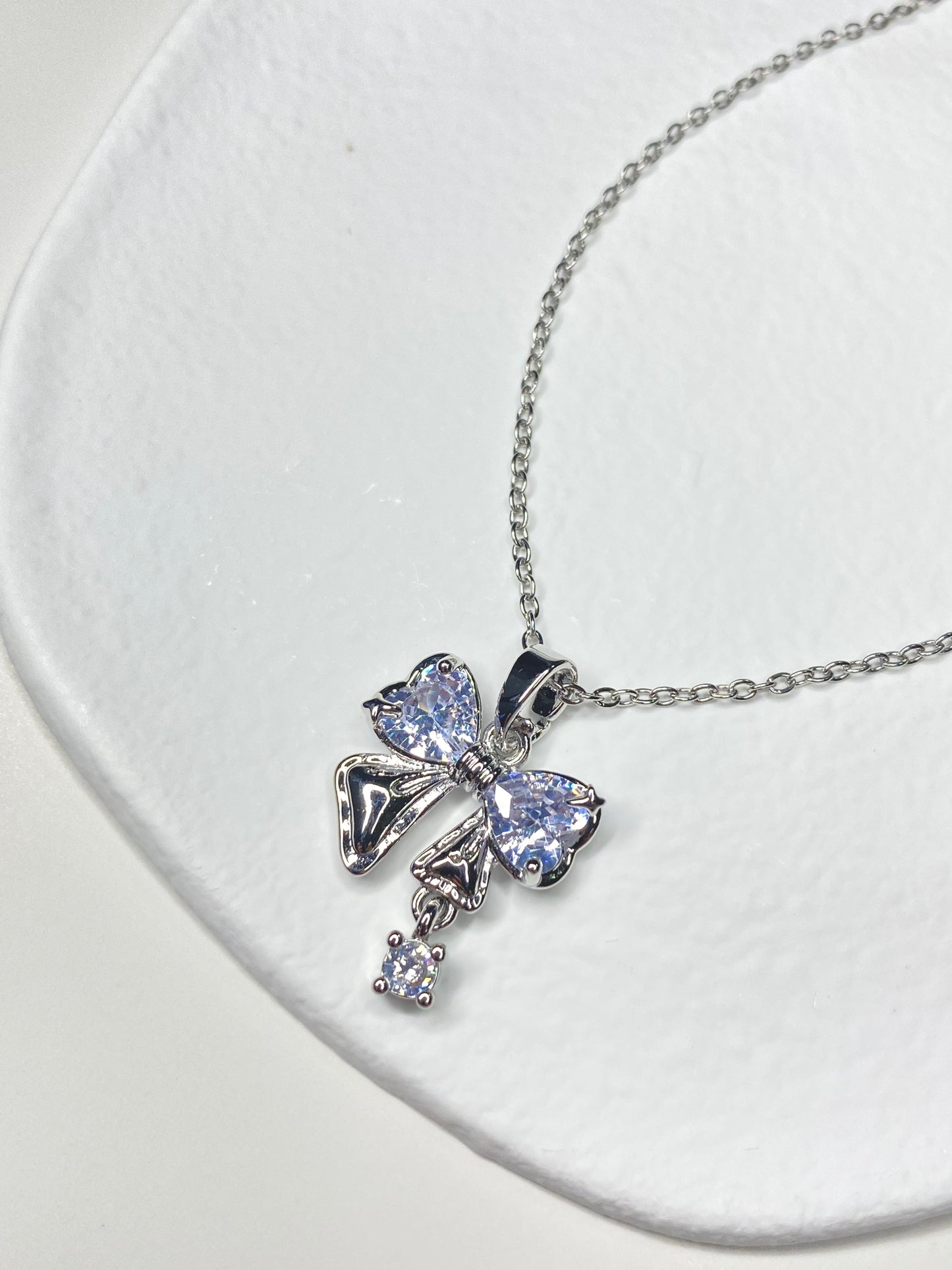 Cute Crystal Bow Pendant