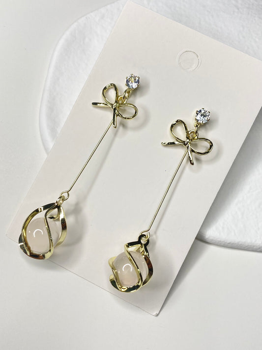 Bow Cat Eye Earring