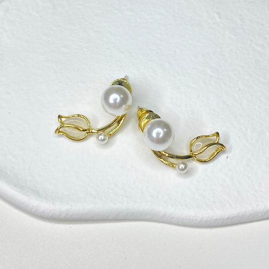 White Rose Pearl Earrings