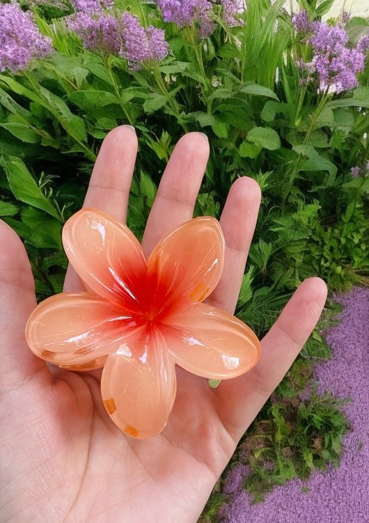 Plumeria Flower Claws