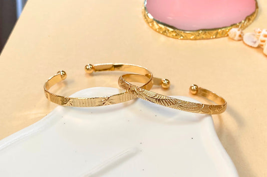 Classy Golden Bangles Set