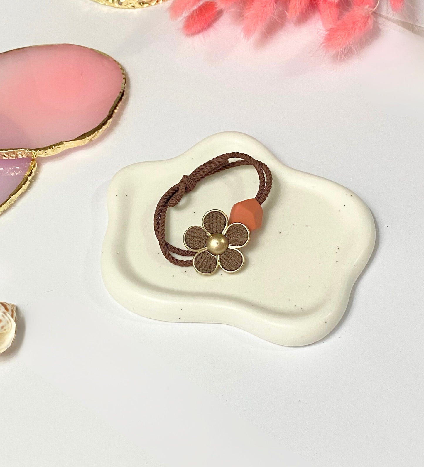 Five Petal Hairtie