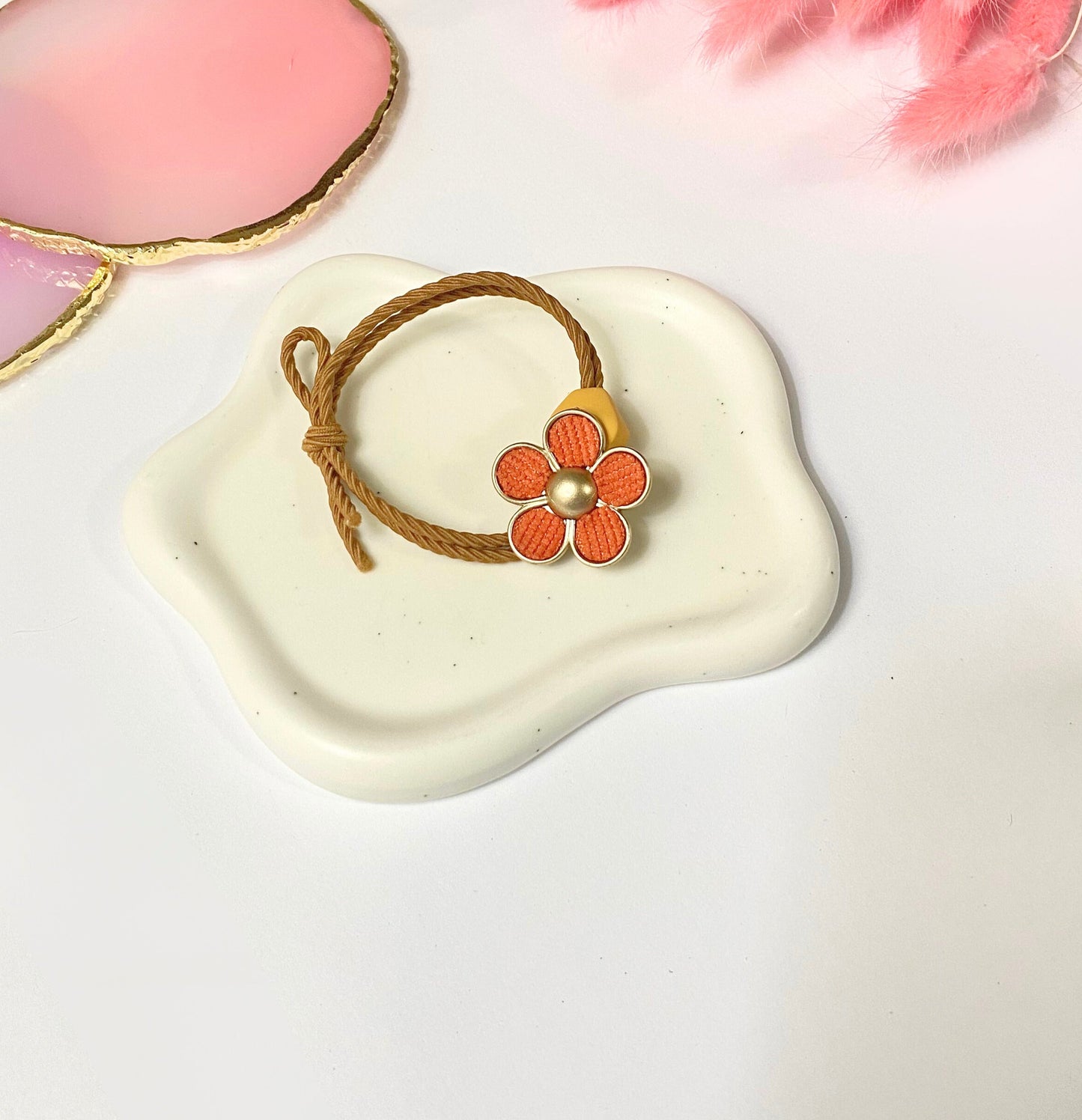 Five Petal Hairtie