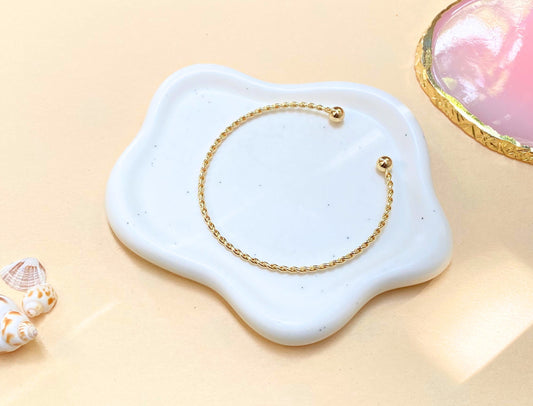 Spiral Delicate Golden Bangle