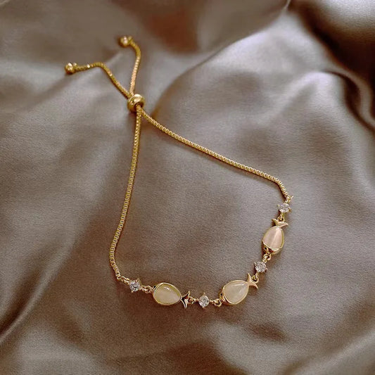 Lady Star Bracelet